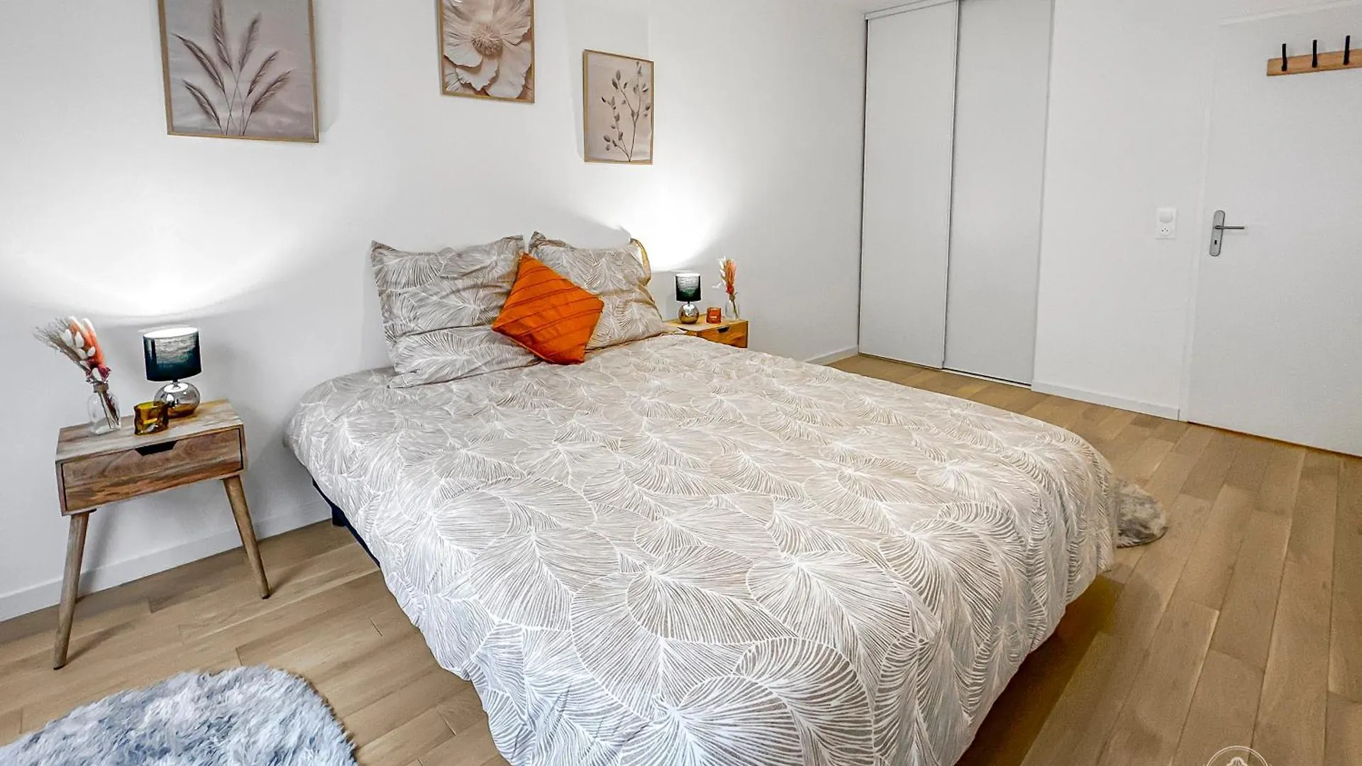 Bleu Serenity Aux Pied De Paris Chatenay-Malabry Apartment